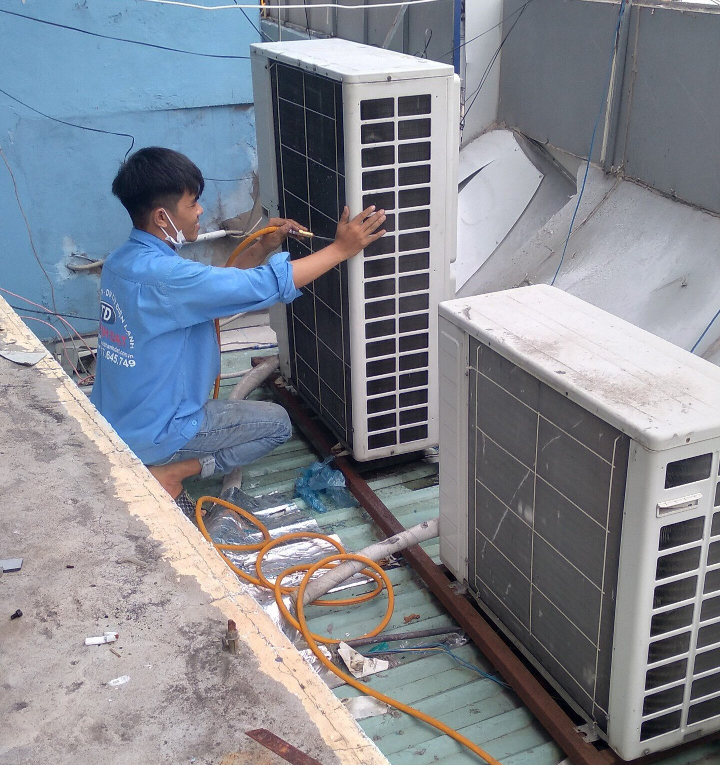 Vệ Sinh Máy Lạnh Panasonic quận Tân Bình