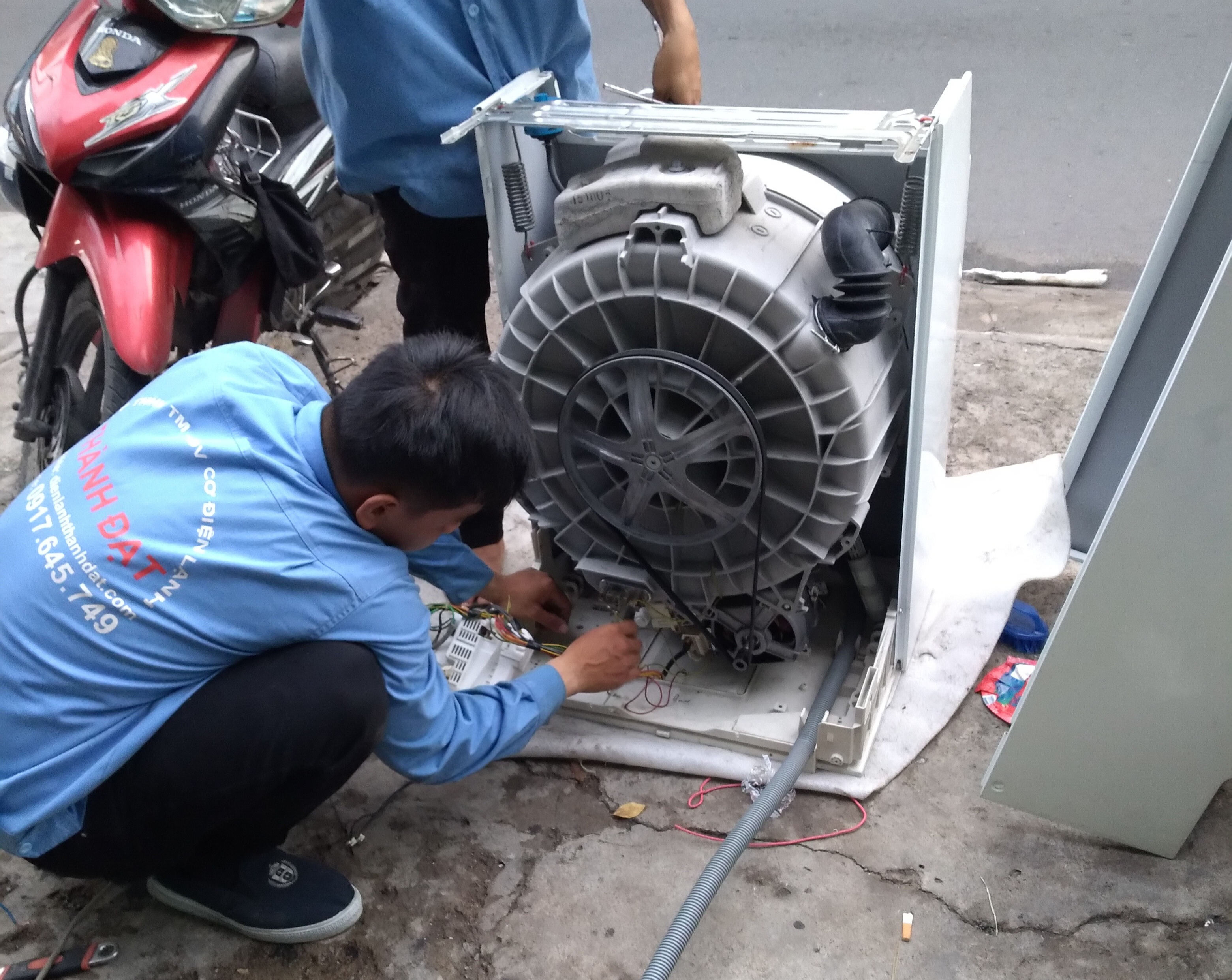 9b9da574-f5ae-4de1-ac19-5b62a542c351