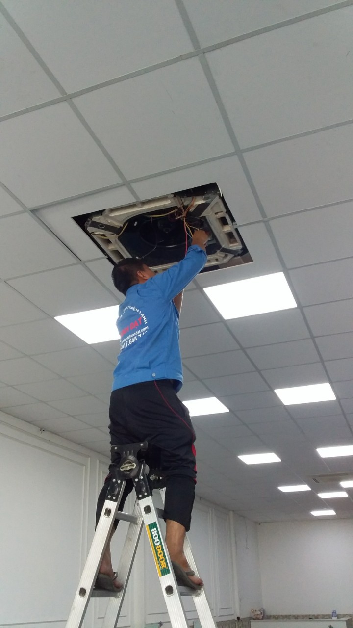 Sửa máy lạnh Quận 2