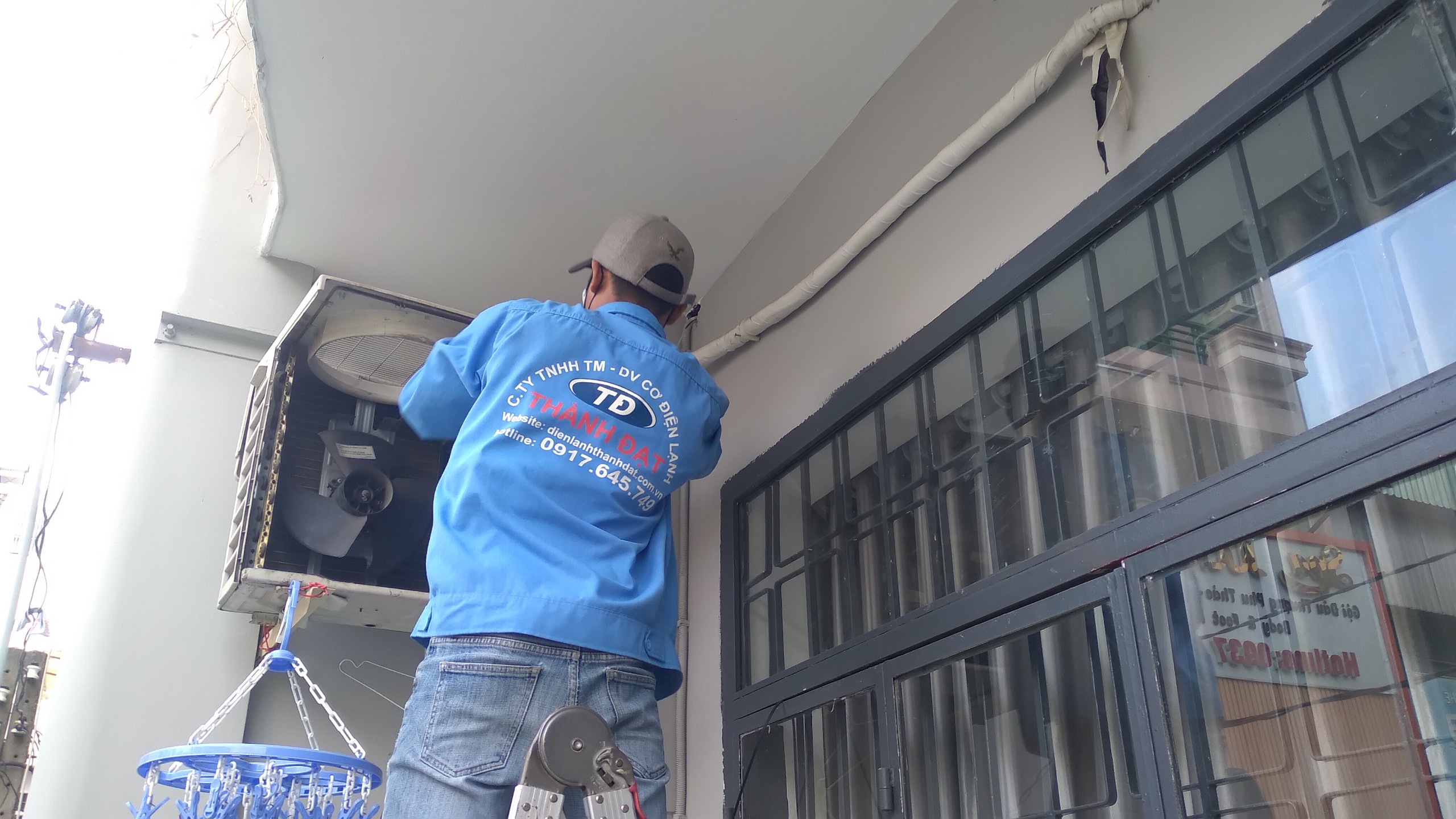 DỊCH VỤ SỬA MÁY LẠNH HITACHI QUẬN TÂN BÌNH